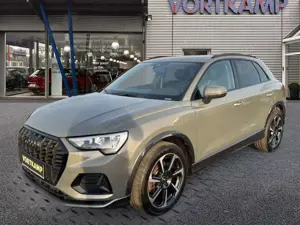 Audi Q3 35 TDI advanced AHK/S Line Interieur Bild 2
