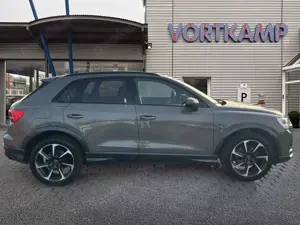 Audi Q3 35 TDI advanced AHK/S Line Interieur Bild 5