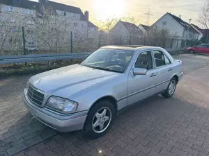 Mercedes-Benz C 180 C-Klasse Elegance AUTOMATIK TÜV 06/2027 TOP