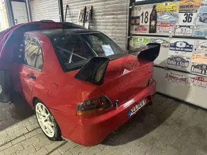 Mitsubishi Lancer Evo Lancer Evolution IX Bild 2