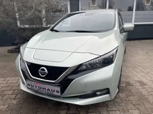 Nissan Leaf 2.Zero Edition LED 360 40 KWH S-Heft Top Gepflegt