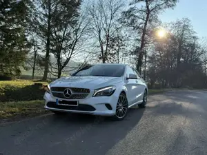 Mercedes-Benz CLA 180 SCORE! Ende 2016 2. Hand Top Zustand