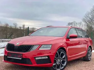 Skoda Octavia Combi RS 4x4*Pano*AHK*RFK*19 Zoll*1.Hand Bild 2