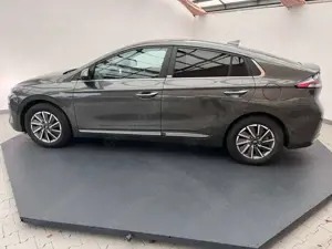 Hyundai IONIQ Prime Elektro Facelift MJ22 AHK-abnehmbar Navi Dig Bild 3