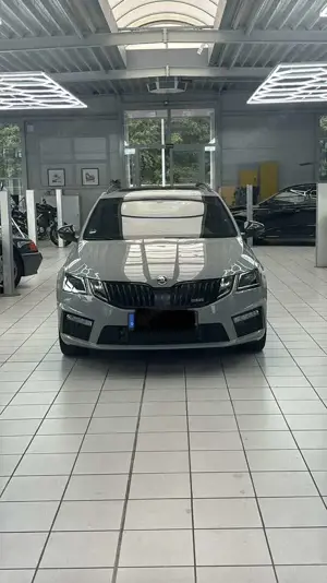 Skoda Octavia Combi 2.0 TSI DSG RS 245