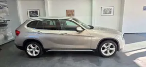 BMW X1 20d Panorama Leder PDC TÜV/neu