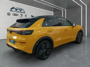 Volkswagen T-Roc 1.5 eTSI R-Line DSG AHK*Matrix*Navi*ACC*HuD Bild 3