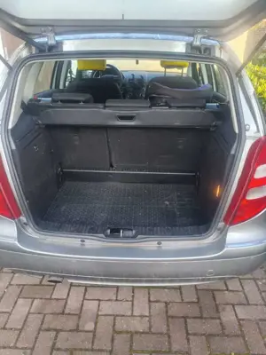 Mercedes-Benz A 180 A 180 CDI Autotronic Elegance DPF Bild 4