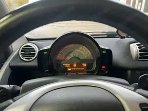 smart forTwo Pano Dach, Rüchfahrkamera, Sitzheizung, Tempomat Bild 3