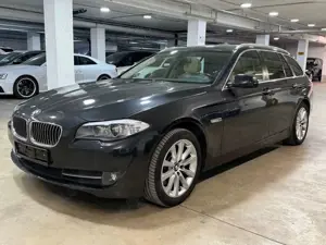 BMW 525 Touring 525 d xDrive Navi~Klima~Leder~Panomara