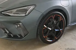 CUPRA Leon ST VZ 1.5 e-HYBRID Panoramadach Bild 3