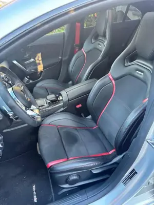 Mercedes-Benz CLA 35 AMG 4Matic Speedshift 7G-DCT