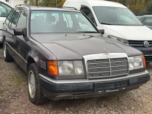 Mercedes-Benz E 250 TD Automatik/Schiebedach/Elektr. Fenster