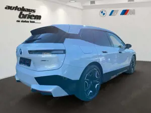 BMW iX xDrive40 Sportpaket, ELEKTRO Bild 3