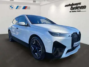 BMW iX xDrive40 Sportpaket, ELEKTRO Bild 2