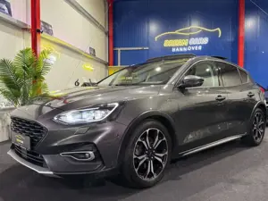 Ford Focus Lim. Active*PANO*HEAD-UP*KAMERA*SPURHALTE