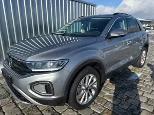 Volkswagen T-Roc Life-Style Paket Edition PLUS 1,5 TSI 150 PS DS...