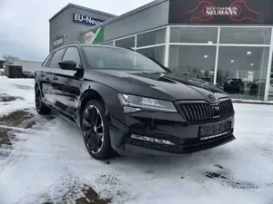 Skoda Superb Combi Sportline *AHK*NAVI*MATRIX*