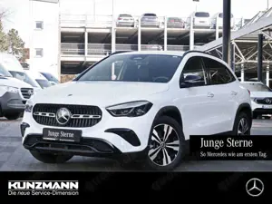 Mercedes-Benz GLA 250 4M Night Distronic Kamera AHK EasyPack