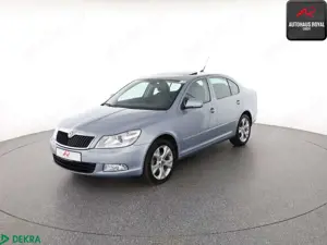 Skoda Octavia Octavia 1.8 TSI SCHIEBEDACH,1.HAND,BI-XENON,NAVI