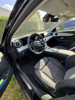 Mercedes-Benz E 300 T 9G-TRONIC Avantgarde Bild 4