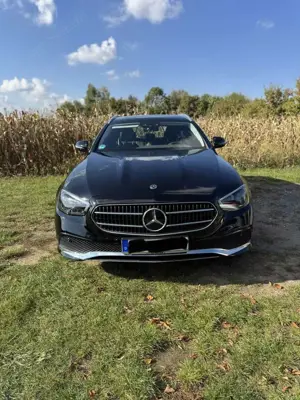 Mercedes-Benz E 300 T 9G-TRONIC Avantgarde Bild 2