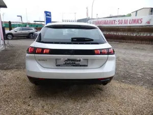 Peugeot 508 Allure 180 EAT8 Bild 4