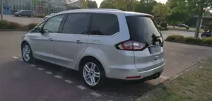 Ford Galaxy Titanium 7 Sitzen Bild 2