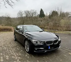 BMW 320 320i Touring Aut. Luxury Line