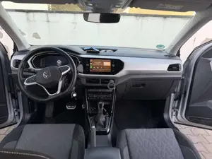 Volkswagen T-Cross Move