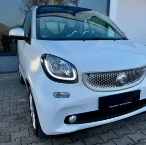 smart forTwo WENIG KM*AUTOMAT*KLIMA*PANO*SHZ*TEMP*LED* Bild 2