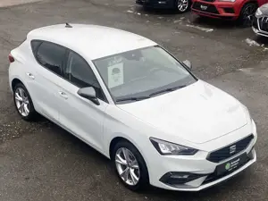 SEAT Leon FR 1.4 e-HYBRID SHZ NAVI KESSY VIRTUAL LED