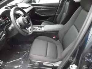 Mazda 3 e-SKYACTIV G 140 Homura Automatik Bild 4