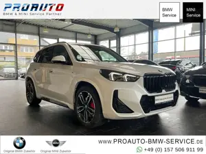BMW X1 18i sDrive M Sport Pro AHK/Pano/360°/HUD/19"/Komf.