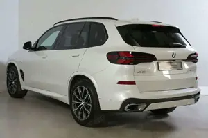 BMW X5 xDr.30d M Sport Standh Panor AHK ACC Sitzbelü Bild 4