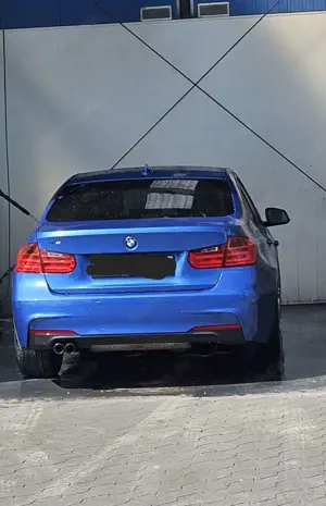 BMW 328 328i Sport-Aut. Sport Line Bild 2