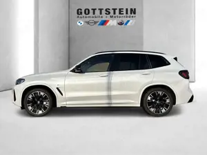 BMW iX3 M Sport Shadow Line Bild 5