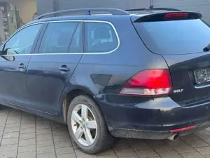 Volkswagen Golf Variant Golf VI Variant Diesel 1.6 TDI DPF Highline Bild 3