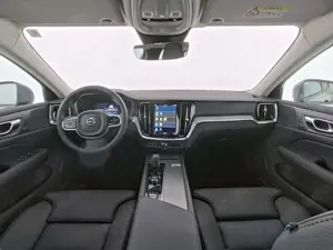 Volvo V60 Cross Country B4 AWD Plus+LEDER+SHZ+MEMO+18 Bild 4