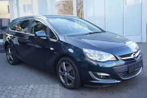 Opel Astra J Sports Tourer Exklusiv Automatik/Navi