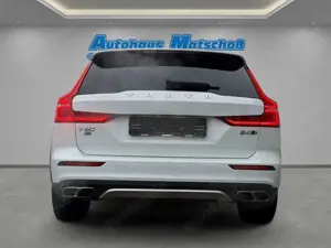 Volvo V60 Cross Country Pro AWD HUD StandHZG AHK Navi Leder Bild 4