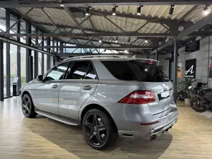 Mercedes-Benz ML 350 AMG Line BlueEfficiency*BRABUS ABGAS*NAVI Bild 4