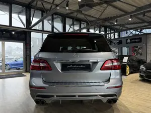 Mercedes-Benz ML 350 AMG Line BlueEfficiency*BRABUS ABGAS*NAVI Bild 5