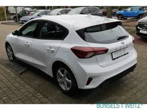Ford Focus 1.5 EcoBlue COOL  CONNECT 5-TÜRIG Navi LED Apple Bild 3