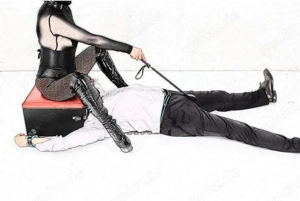 Nackt biete mich an als nackt Putzer 