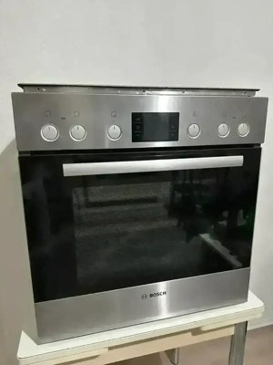 Bosch Einbau-Backo en mit Ceranield - neuwertig, kaum benutzt