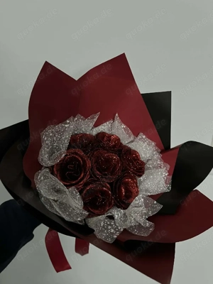rote Rosen mit Glanz