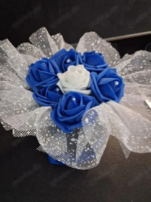 Geschenkbox mit blau Rosen