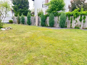 Freistehendes EFH mit Pool