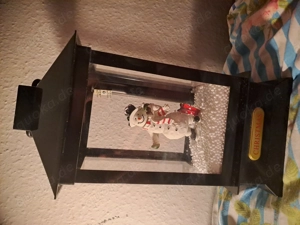 Spiel uhr wheinachten mit musik und schneefall mit licht